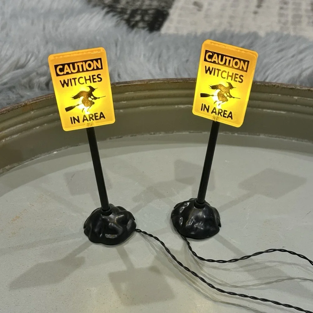 Pumpkin Hollow Spooky Town Halloween Village Witch Street Crossing LightUp Signs